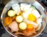 パプリカ、ズッキーニ、高野豆腐のお味噌汁作り方4写真