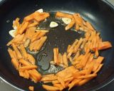 鶏レバーと椎茸のキャロット炒め作り方3写真