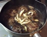【簡単】おだしが自慢♡和風煮込ハンバーグ作り方6写真