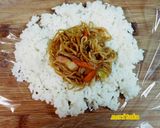 焼きそばオニギリちゃんの巻ヾ(・Θ・;)作り方3写真