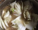 白菜と鶏肉の煮物作り方3写真