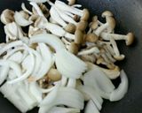 ✨鶏もも肉と茸のオイスターカレー炒め✨作り方4写真
