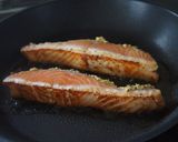 サーモン＆粒マスタードスモークバター添え作り方5写真