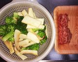 時短★ブロッコリーとひき肉の中華風炒め作り方1写真