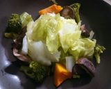 豚バラ肉と小松菜のキムチ炒めde温野菜作り方2写真