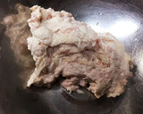 とり皮と玉ねぎのスパイシー餃子作り方1写真