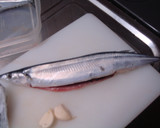 ちょいとおしゃれに　秋刀魚のハーブ焼き作り方1写真