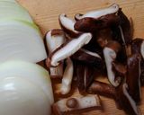 鶏むね肉ときのこと山東菜のにんにく醤油煮作り方3写真