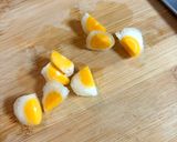 冷凍うずらでひよこ目玉焼き🐤作り方1写真