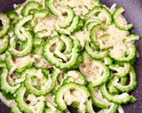 油不使用！カリッと美味しいヘルシーゴーヤガレット作り方6写真
