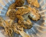 アミガサダケのクリームスープパスタ作り方1写真