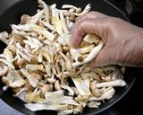 3種キノコのカルビ丼作り方2写真