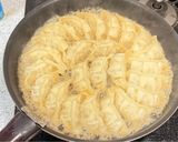 子供大好き！余った野菜で作る羽つき餃子作り方2写真