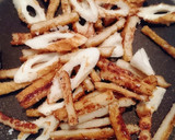 お弁当やあと一品に！ちくわの簡単甘辛炒め作り方3写真