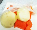 すぐ出来る！和風ダシ香る塩肉じゃが！作り方1写真