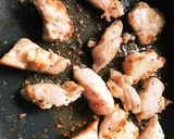 豚バラ肉と豆苗のナポリタン！作り方1写真