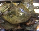 肝醤油で食べる冬のカワハギの刺身作り方1写真