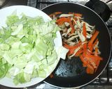 鶏肉と野菜炒め♪ローストチキンのタレで作り方6写真