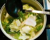 白菜・玉ねぎ・豚バラの中華スープ♬作り方5写真