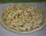 じゅわっ♡トマトとチーズのシンプルピザ♡作り方6写真