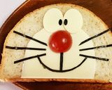 ドラえもんとドラミちゃんのデコ食パン作り方3写真