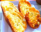 ２倍の風味のバゲットのガーリックトースト作り方3写真