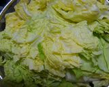 イカと白菜とニラ もやしのコンソメ醤油煮作り方1写真