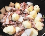 肉じゃがトマト味☆ケチャップでコクうま作り方1写真
