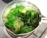 離乳食初期　ブレンダーでほうれん草作り方2写真