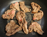 牛肉しめじ生しいたけ厚揚げの練りみそ炒め作り方2写真