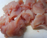 鶏むね肉と蒟蒻とニラ もやしのピリ辛煮♡作り方5写真