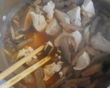 鶏むね肉と蒟蒻とニラ もやしのピリ辛煮♡作り方8写真