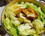 おつまみ系！カリカリ豚のきゃべつ味噌鍋作り方4写真