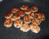 市販の鶏団子を　おいしいつくねに★作り方2写真