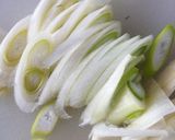 簡単1品！ワカメと薩摩揚のゴマ油炒め作り方1写真