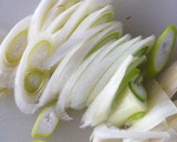 簡単1品！ワカメと薩摩揚のゴマ油炒め作り方1写真