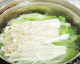調理師さんのしっとり鶏豚だんご鍋作り方3写真