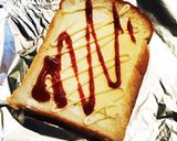 くり抜きチーズ目玉焼きトースト作り方3写真
