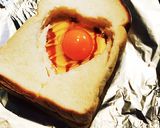 くり抜きチーズ目玉焼きトースト作り方5写真