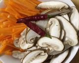 ごま油香る、ピリ辛切り干し大根の煮物作り方2写真