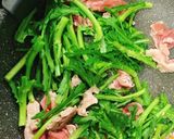 春菊と豚肉炒め作り方3写真