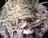 鶏とごぼうの煮込みパスタ作り方8写真