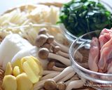手羽先とニラの食べる生姜スープ鍋作り方1写真