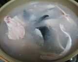 柚子風味☆ブリのアラ炊き♪人参入り作り方1写真