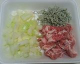 豚肉とちりめんじゃこと食べるラー油の炒飯作り方1写真