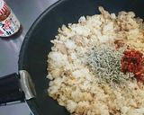 豚肉とちりめんじゃこと食べるラー油の炒飯作り方3写真