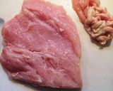 ローリエ風味の鶏胸ハム＊グリーンソース☆作り方1写真