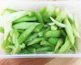 材料4つ！シャキシャキ！セロリのお漬物作り方4写真