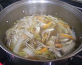 野菜&きのこ&餃子皮の満腹スープ◎簡単作り方2写真
