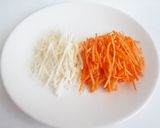 にんじんと大根の胡麻&胡麻油和え作り方1写真